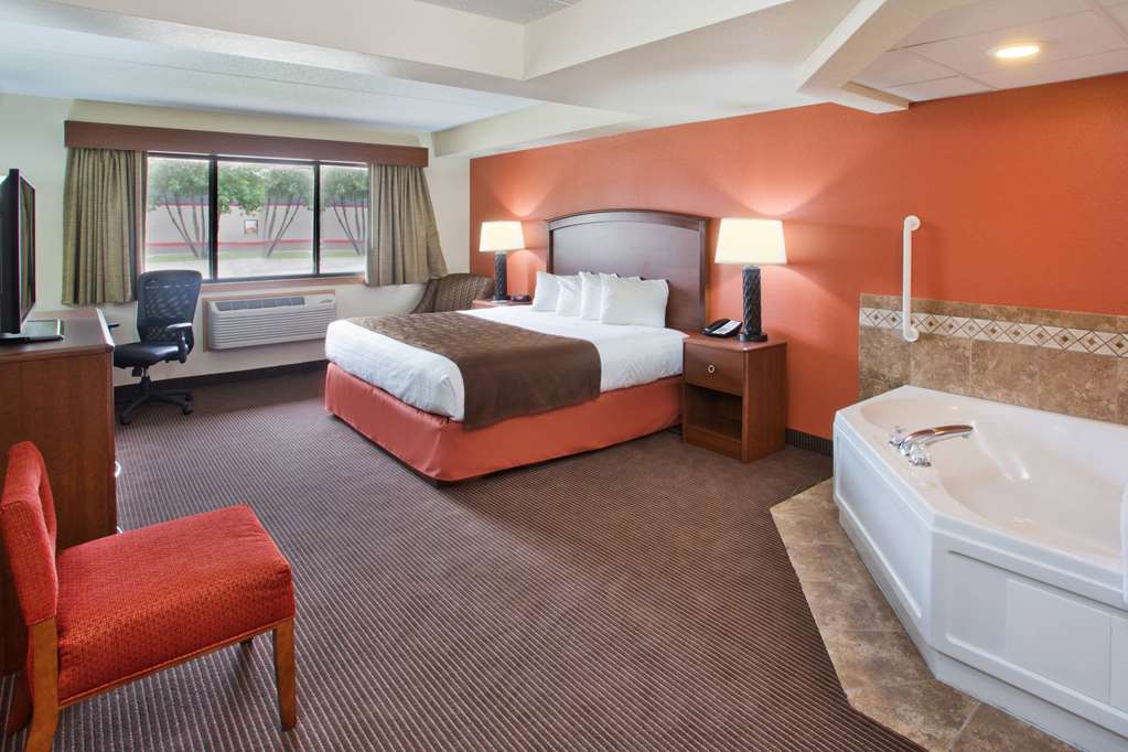 AmericInn by Wyndham Grand Forks - photo 11