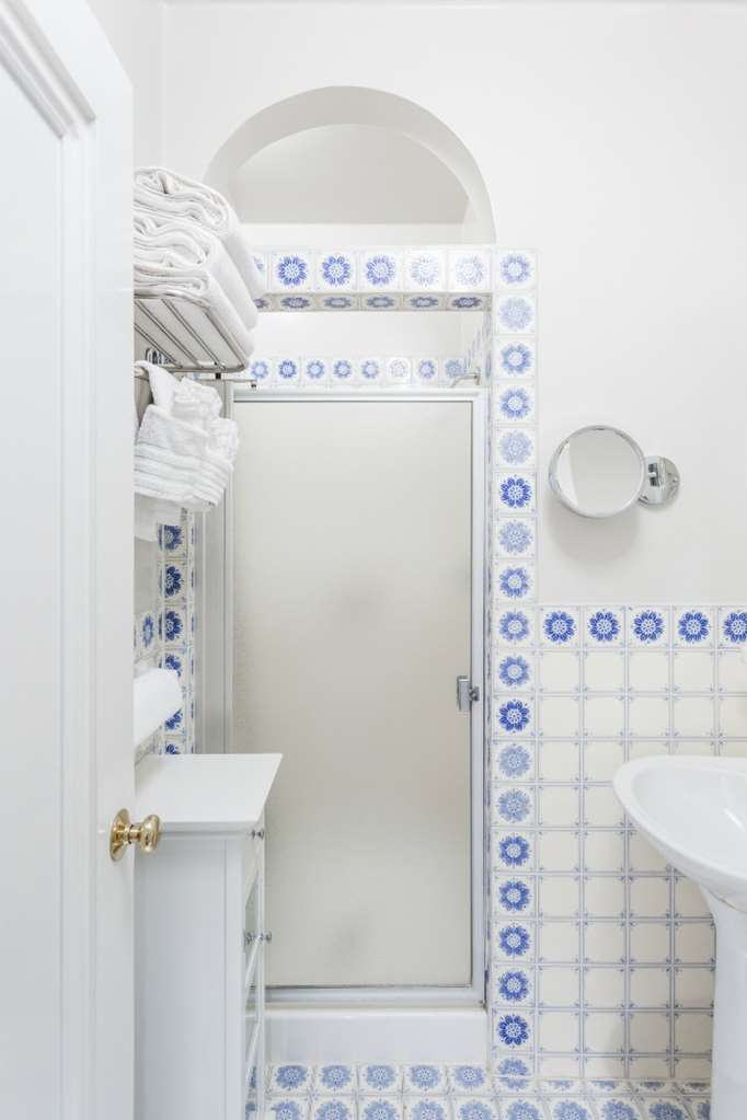 Montecito Inn - photo 26