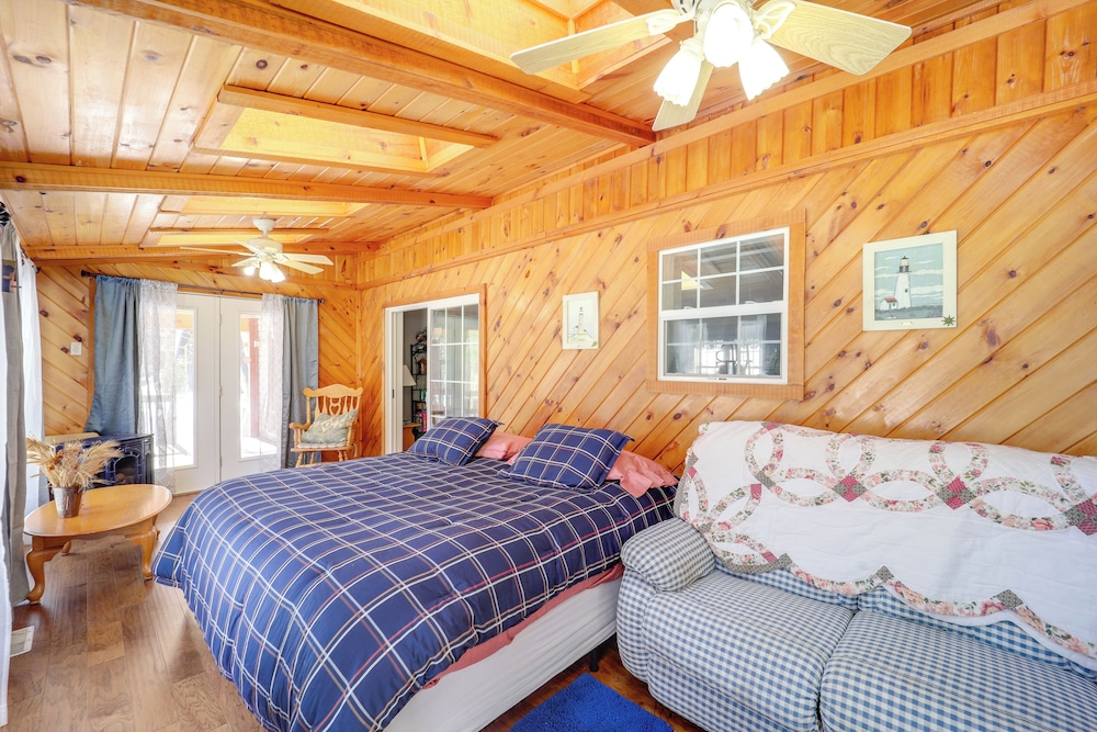 Hike & Bike in Beech Mtn Resort: Pet friendly Home - photo 23