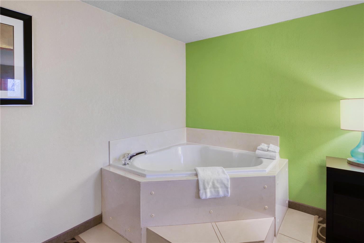 Best Western Lake Cumberland Inn - photo 16