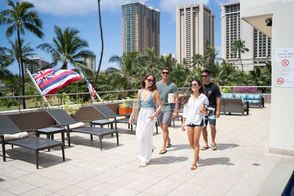 DoubleTree by Hilton Hotel Alana Waikiki Beach - photo 82