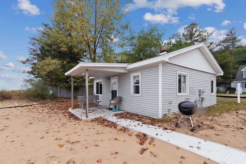 Sunny Side Cottages - last minute hotel in Greenbush