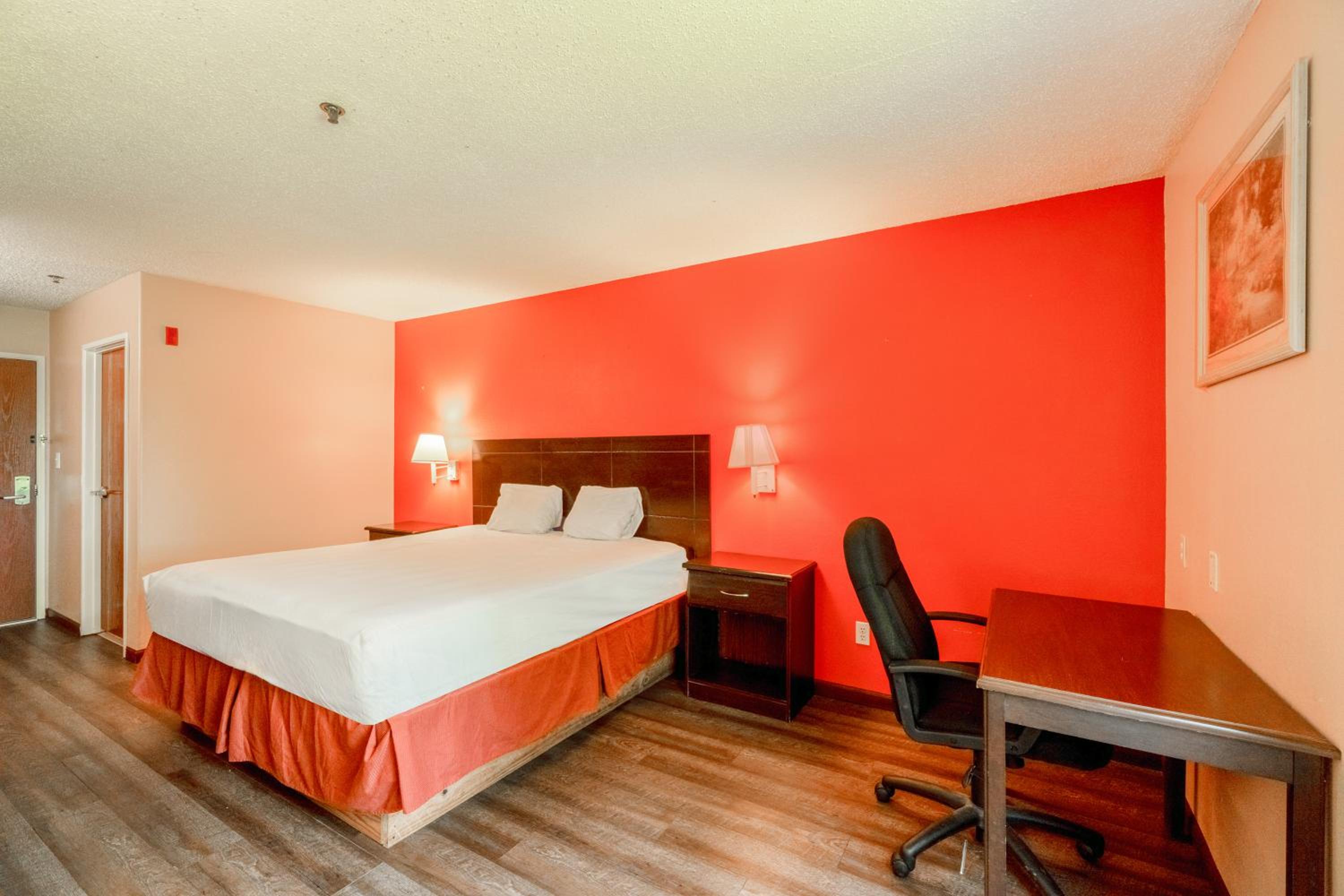 Capital O Fairway Inn Baytown La Porte TX - photo 14