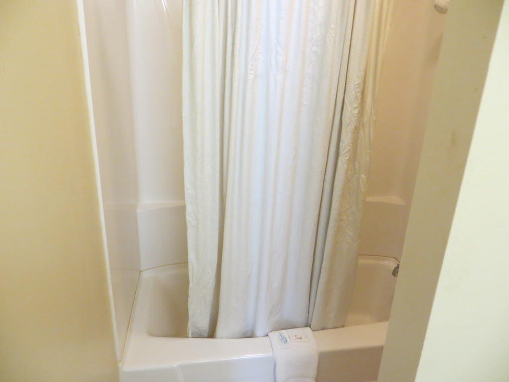 Economy Inn Fort Dodge - photo 11