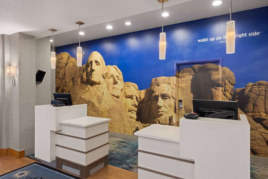 La Quinta Inn and Suites by Wyndham at WaTiki Waterpark - photo 20