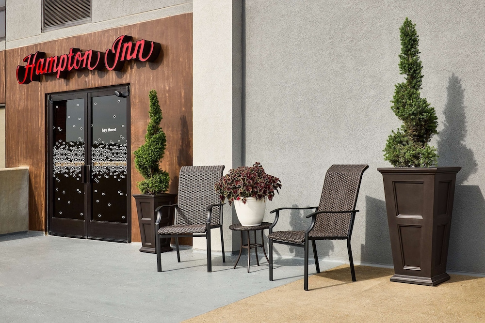 Hampton Inn Massillon - photo 33