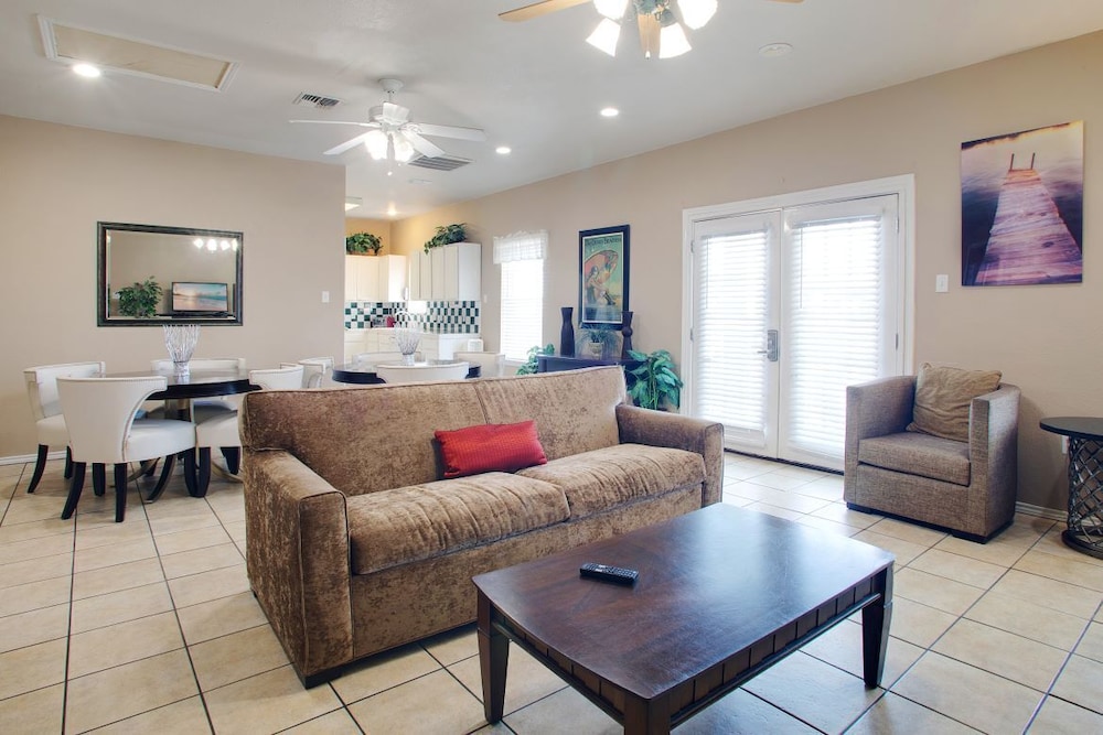 Plantation Suites & Conference Center - photo 22