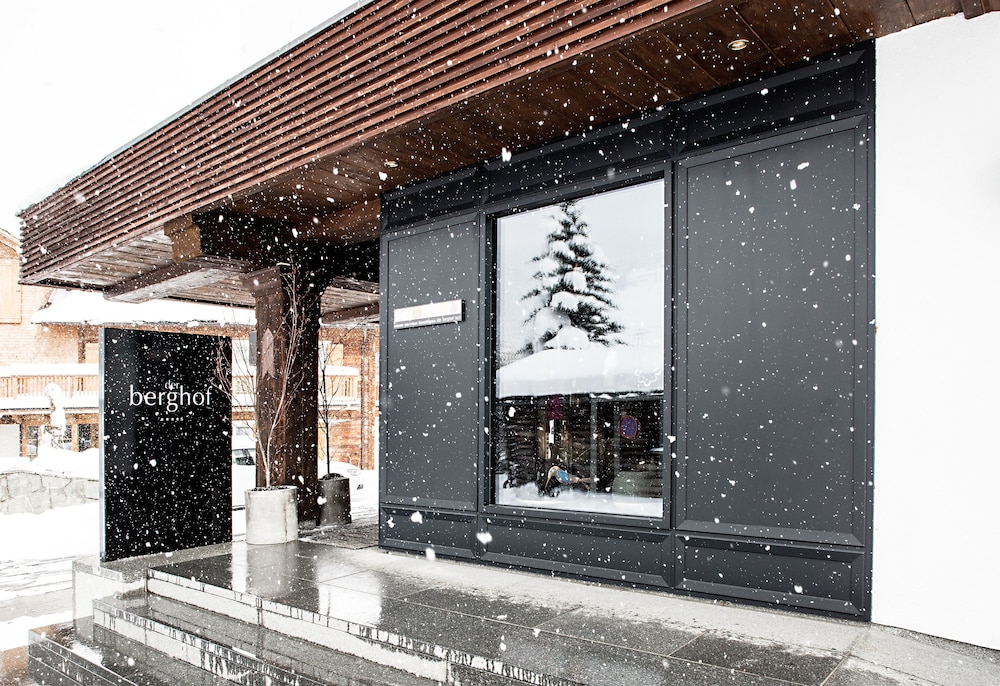 Der Berghof - carbon neutral hotel in Lech