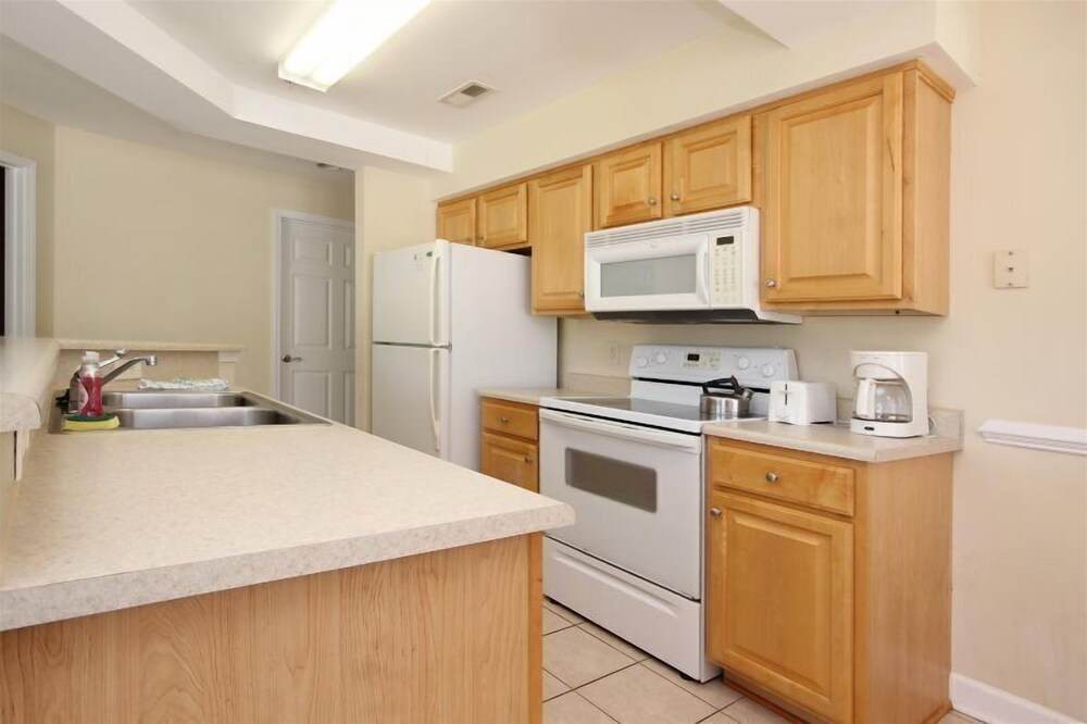 2407 Commons Ii 10465759 — Calabash