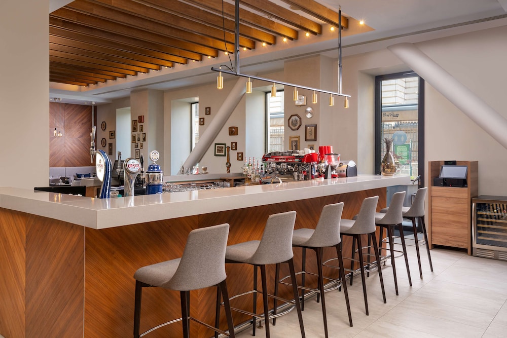 מזון ומשקאות