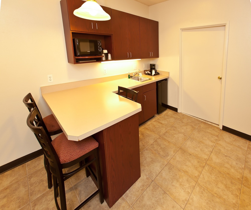 Landmark Inn Fort Irwin - photo 18