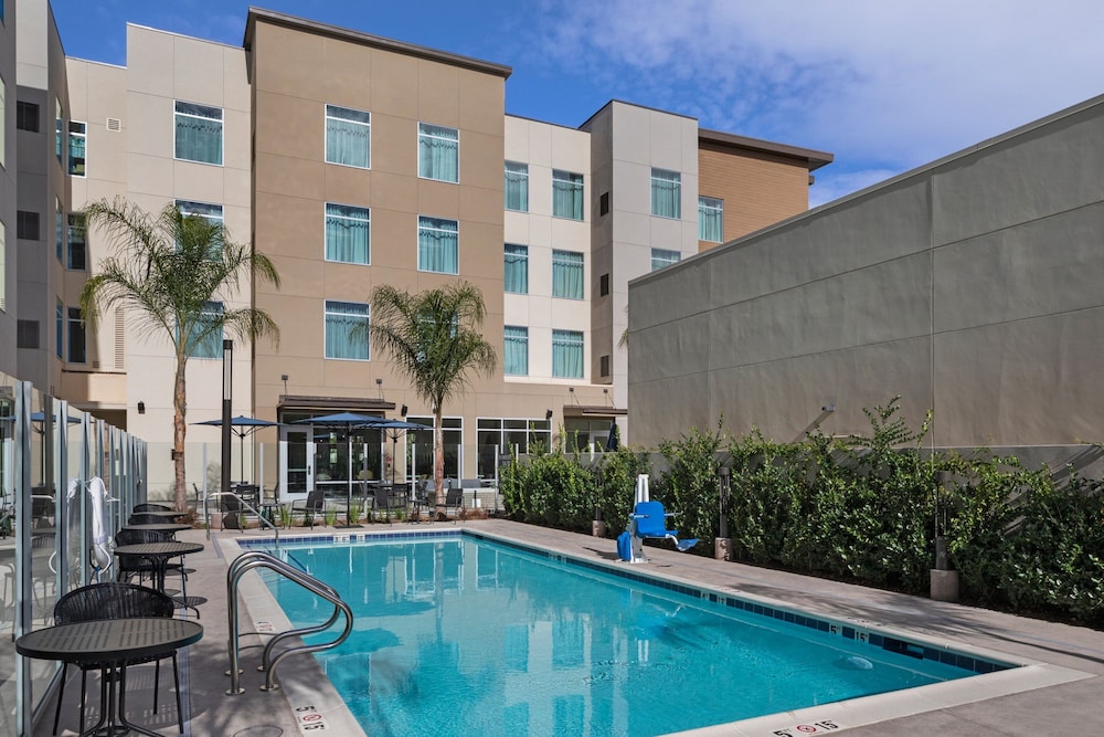 Residence Inn Chatsworth - photo 25