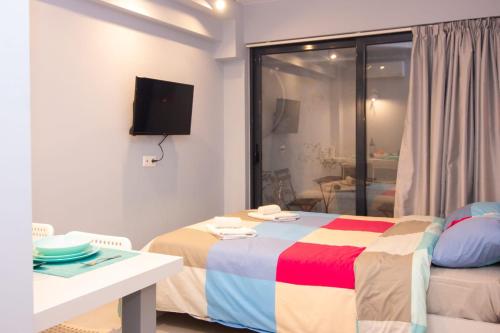 Luxury studio in Greek island style — 4-Star Luxury Hotel in Athens, Greece