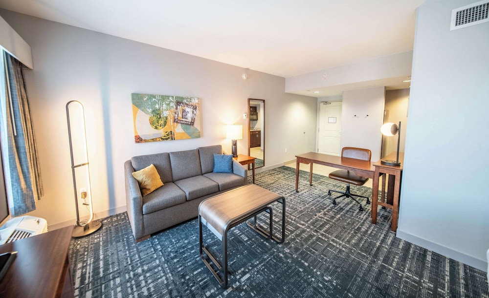 Homewood Suites by Hilton Rochester Mayo Clinic Area Saint Marys - photo 8