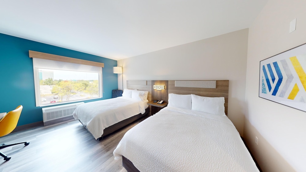 Holiday Inn Express & Suites Chicago Schaumburg an IHG Hotel - photo 28