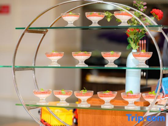 Xuzhou Amusement Land Resort Hotel in Xuzhou, People's Republic of China