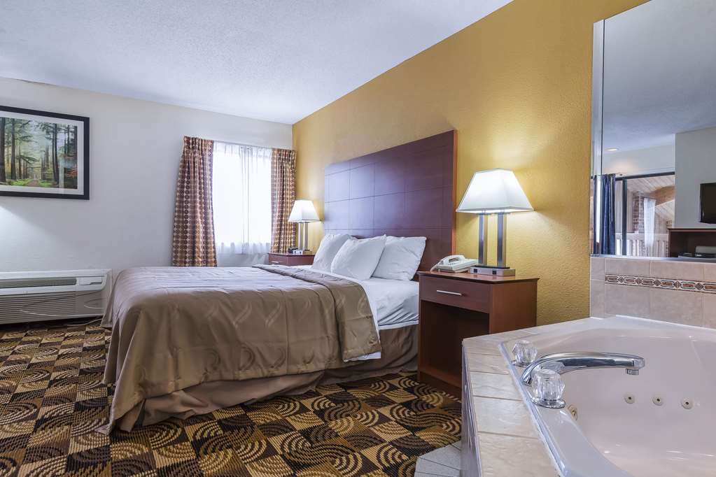 Quality Inn Sycamore DeKalb - photo 13