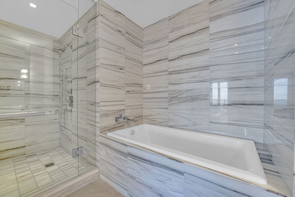 Private Residences at W SoBe by LRMB - photo 20