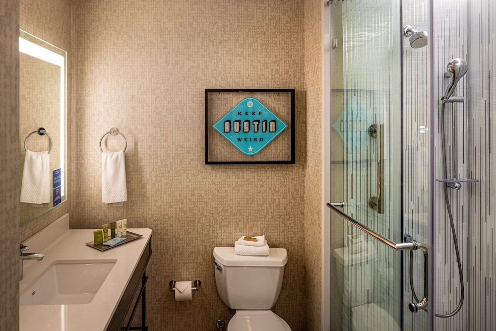 Hilton Austin Airport - photo 36