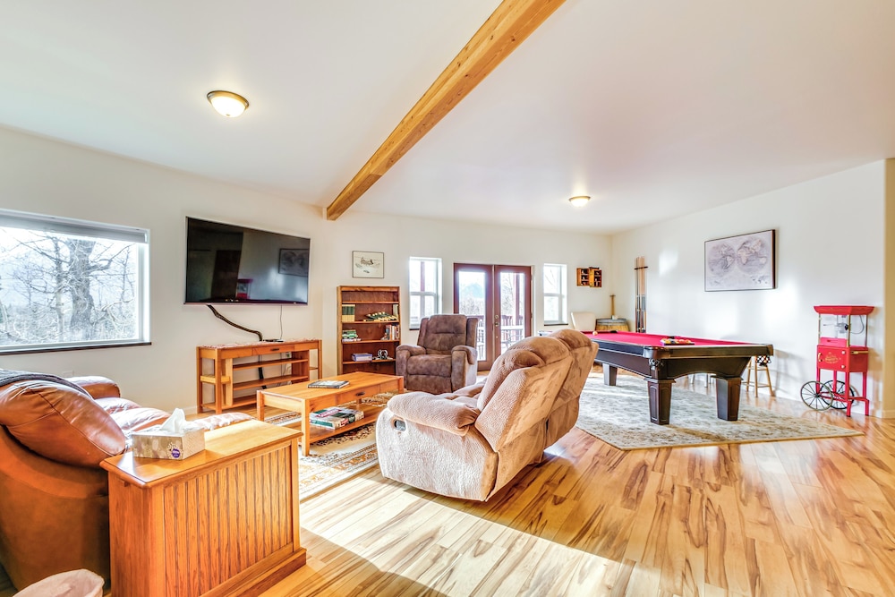 Panoramic Mtn Views: 5 acre Escape in Palmer in Palmer, United States