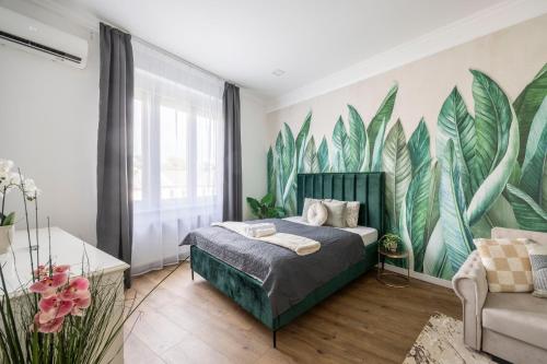 Luxy Central Spacious & Cozy Residence with Balcony — 4-Star Luxury Hotel in Budapest, Hungary