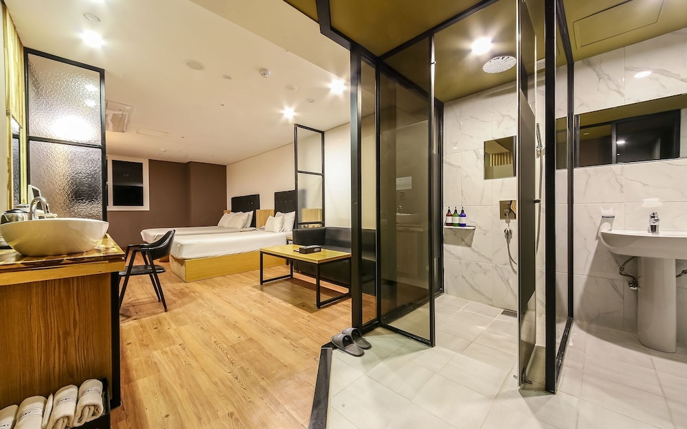 Jinju Chungmugongdong Cozy in Chinju, South Korea