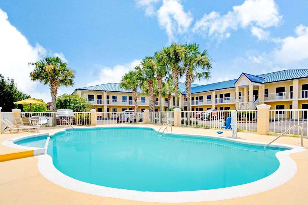Days Inn by Wyndham Kingsland GA - photo 7