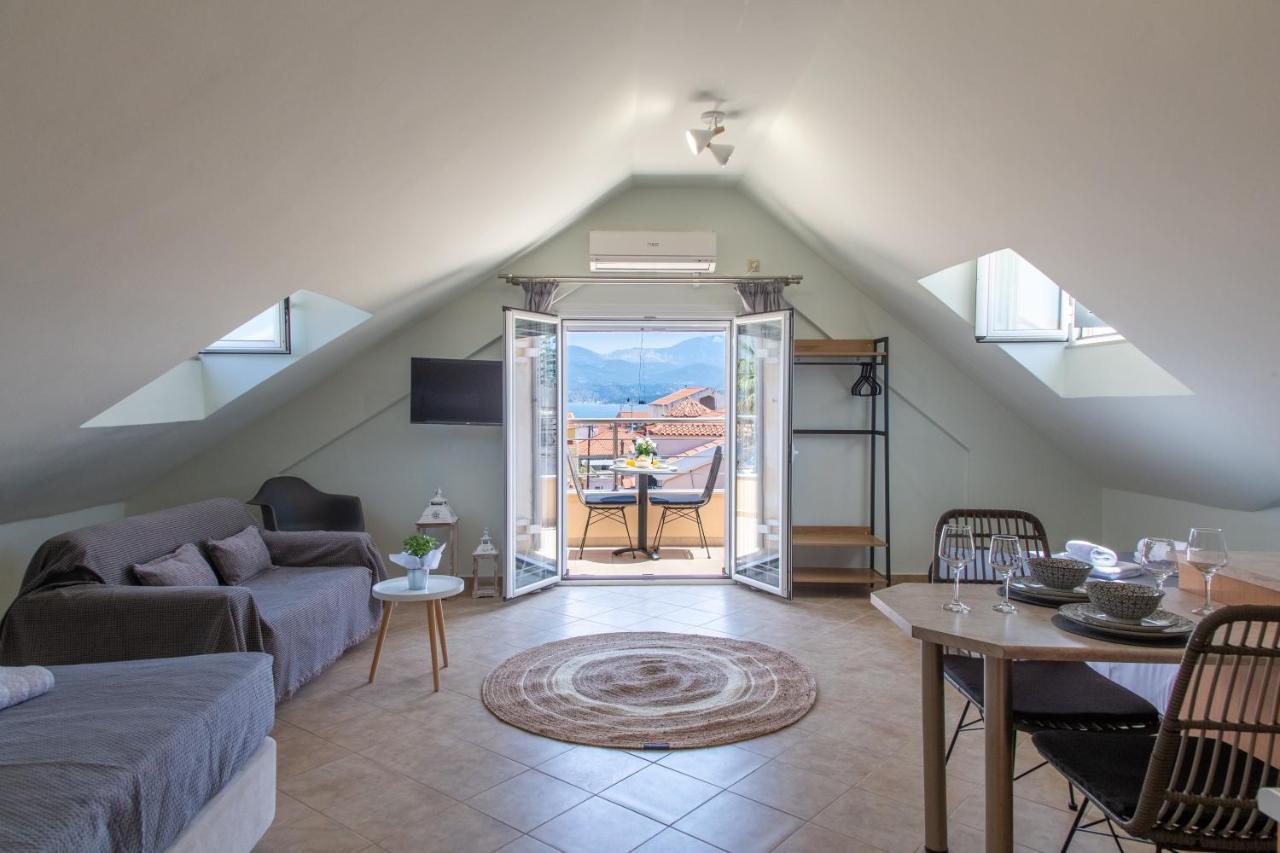 Anthi’s Central in Lixouri, Greece