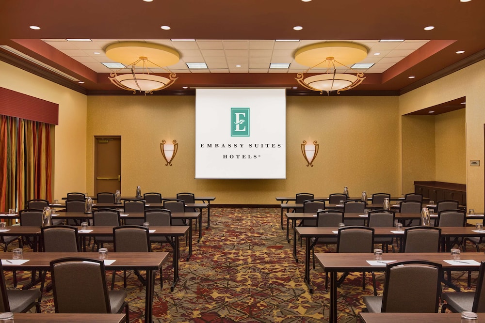 Embassy Suites by Hilton Charlotte Concord Golf Resort & Spa - photo 91