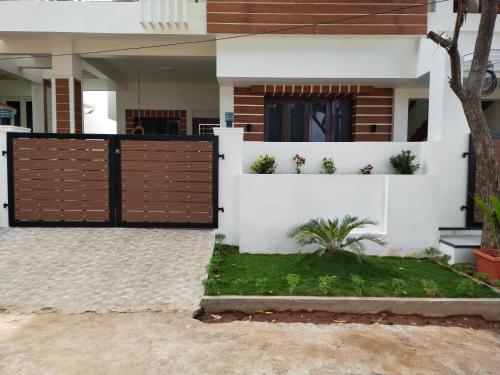 Tirunelveli Home Stay — 4-Star Luxury Hotel in Tirunelveli, India
