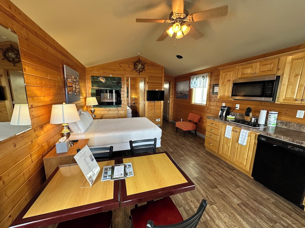 Westport Marina Cottages - photo 30
