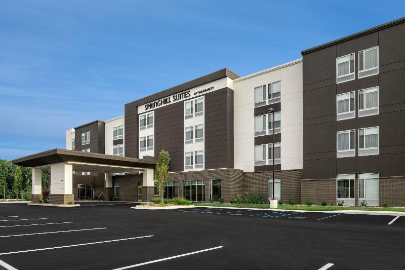 SpringHill Suites by Marriott Kalamazoo Portage - carbon neutral hotel in Portage