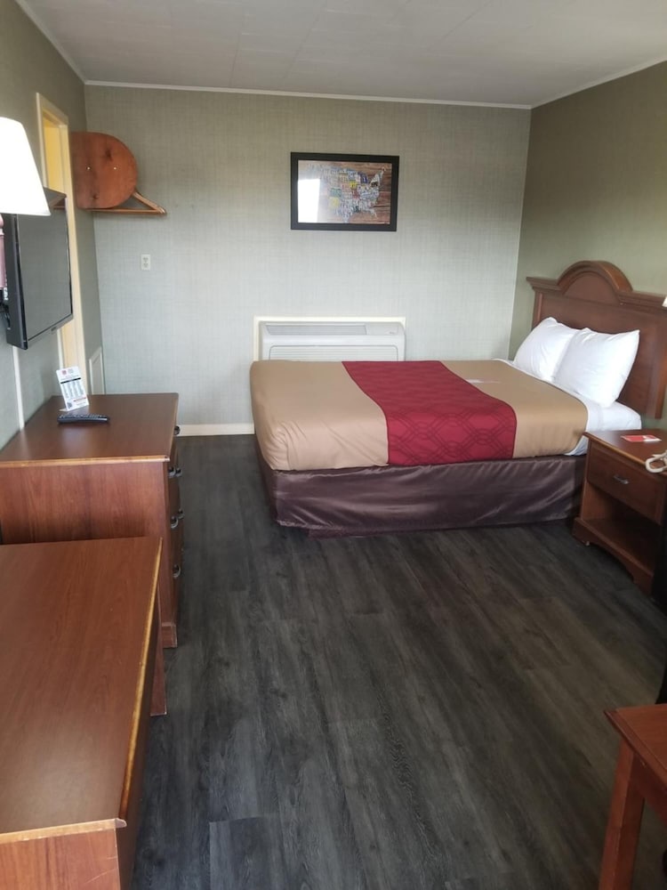 Falls Inn - photo 20