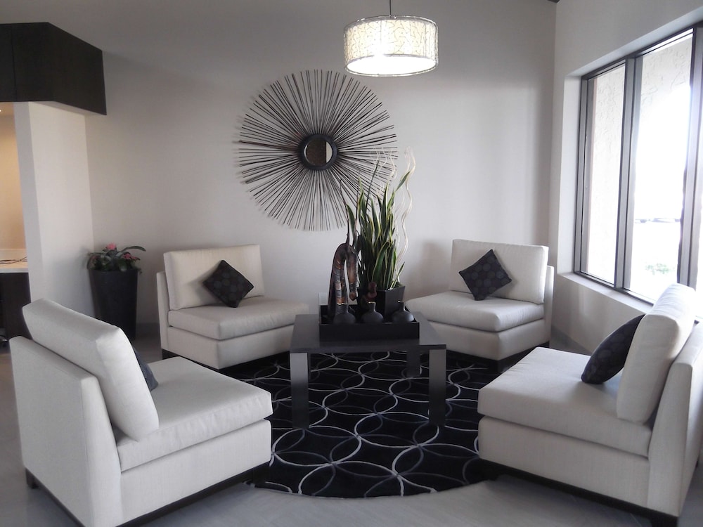 DoubleTree Suites by Hilton Tucson Airport - photo 2