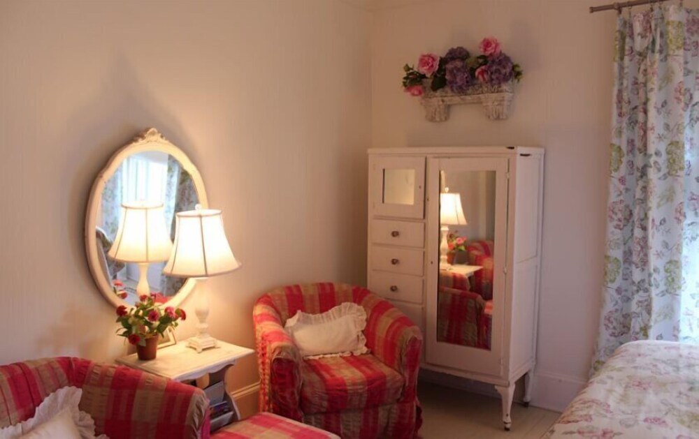 Hope and Glory Inn and Vineyard - photo 30
