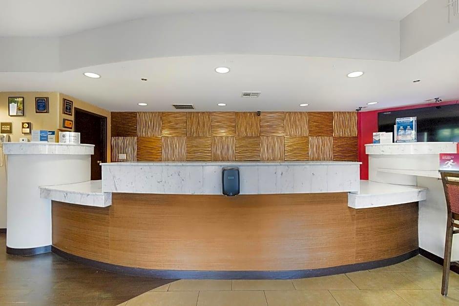 Americas Best Value Inn & Suites Wine Country Santa Rosa - photo 26