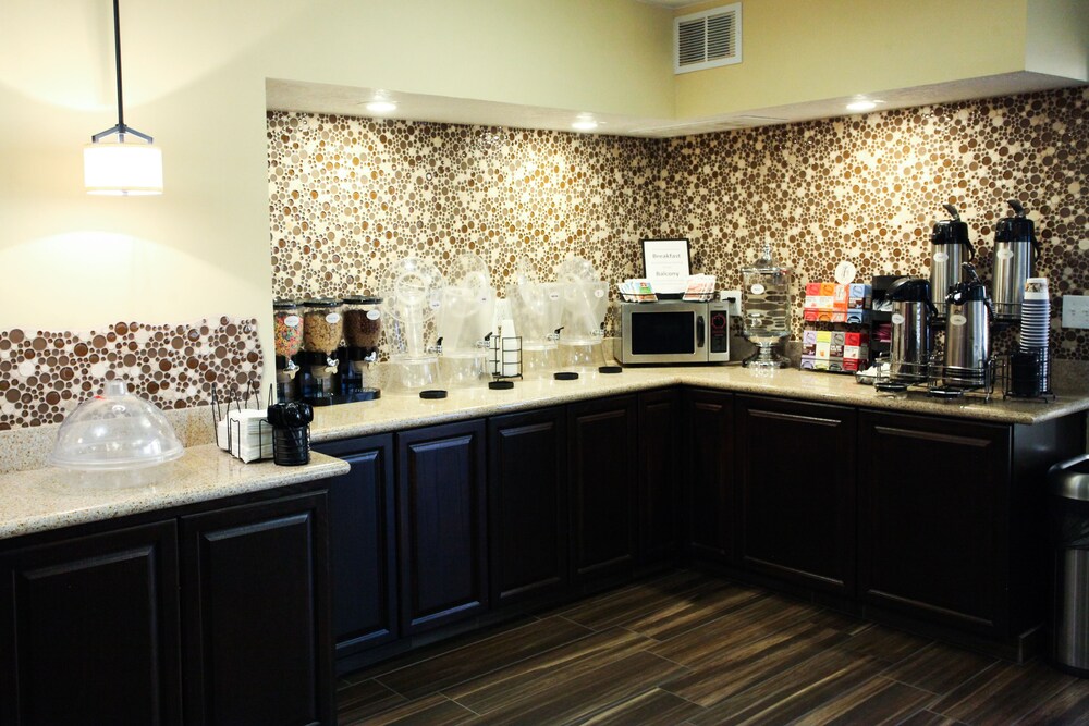 Baymont Cedar City - photo 18