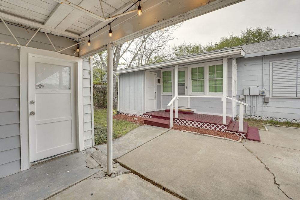 Vintage Corpus Christi Home 2 Blocks From Beach - photo 5