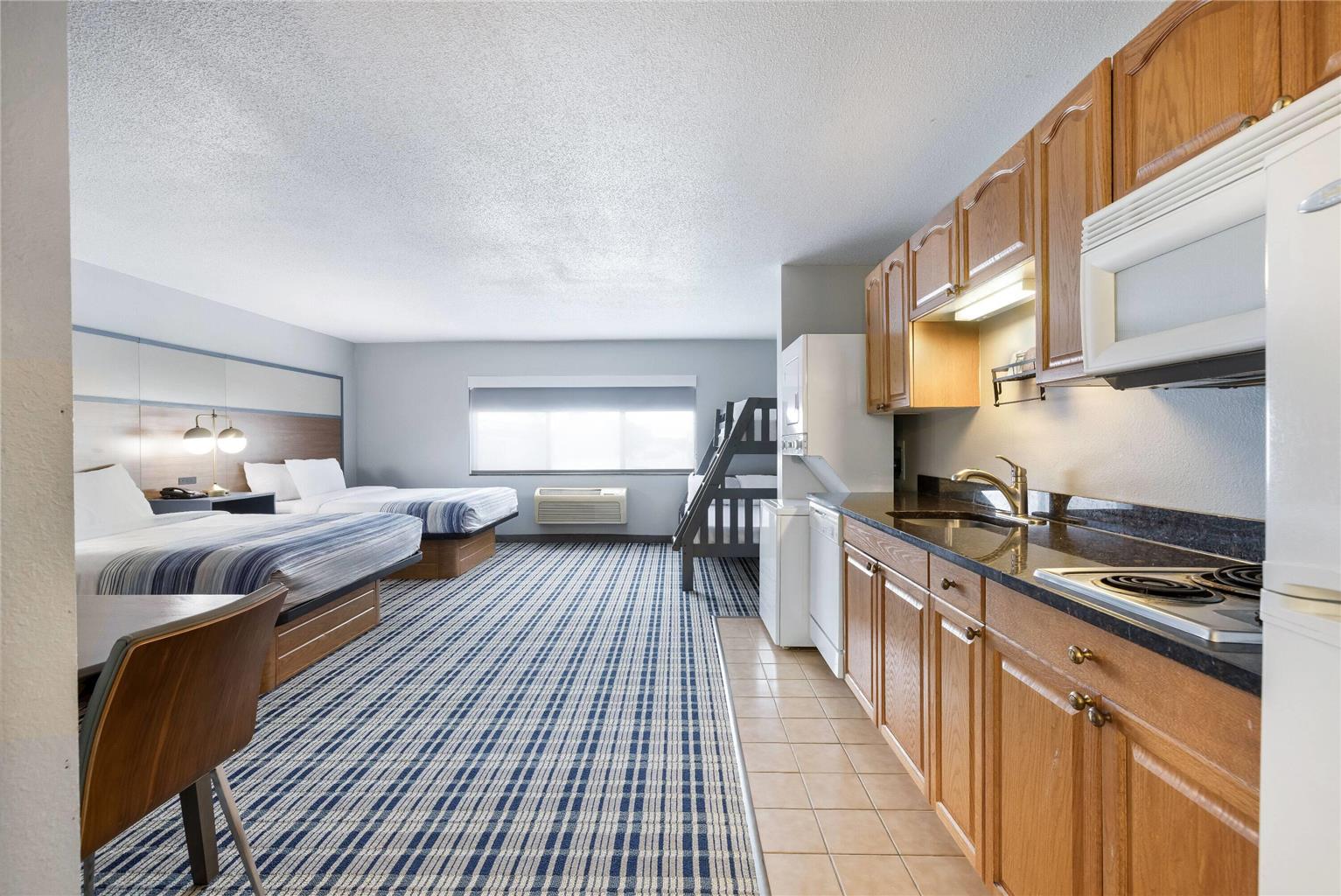 AmericInn by Wyndham Aberdeen Event Center - photo 35