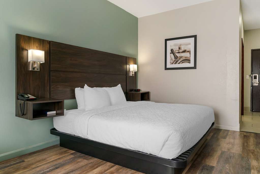 Best Western Clare Hotel - photo 11