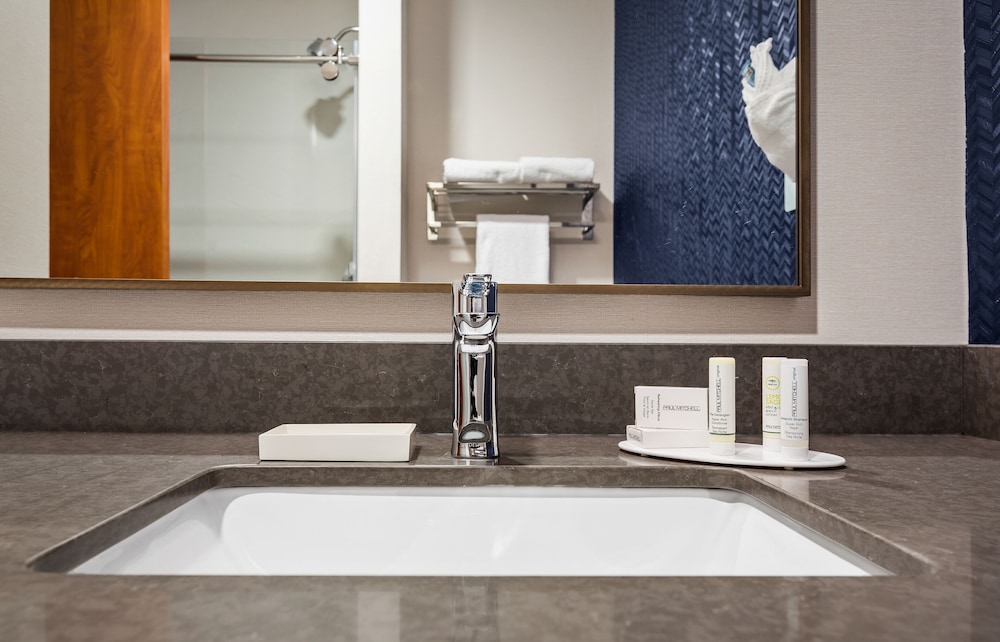 Fairfield Inn & Suites by Marriott Bend Downtown - photo 6