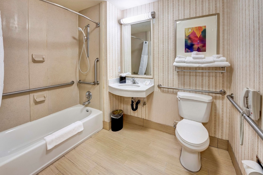Hilton Garden Inn Portland Airport - photo 17