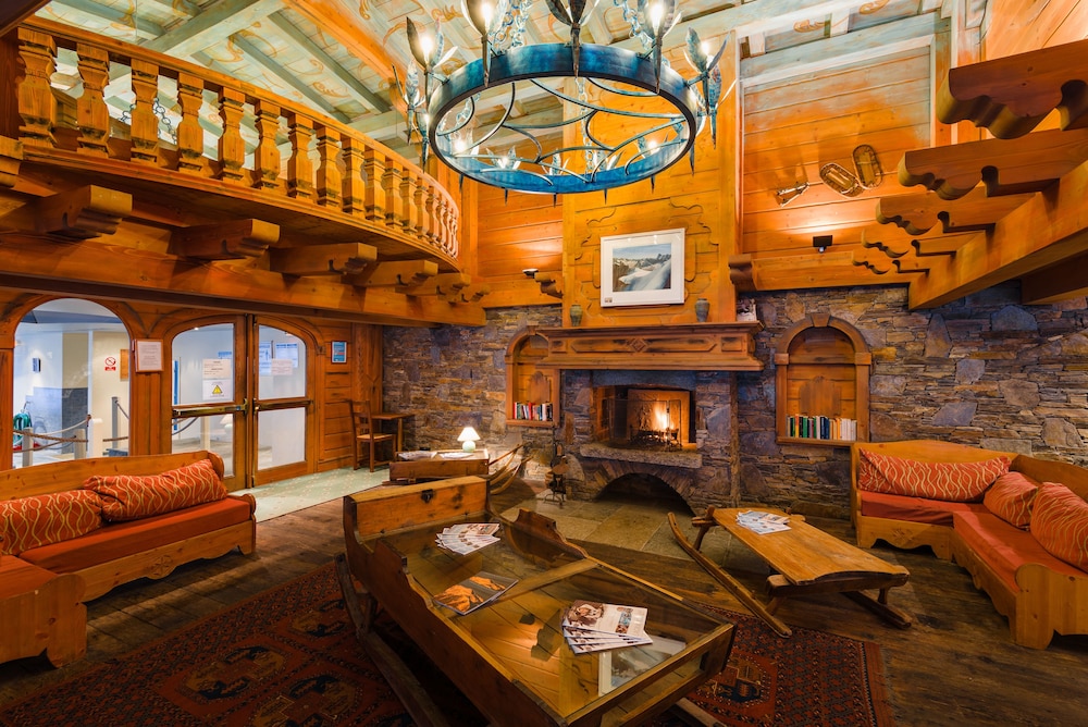 Residence Le Cristal d'Argentière — 4-Star Luxury Hotel in Chamonix-Mont-Blanc, France