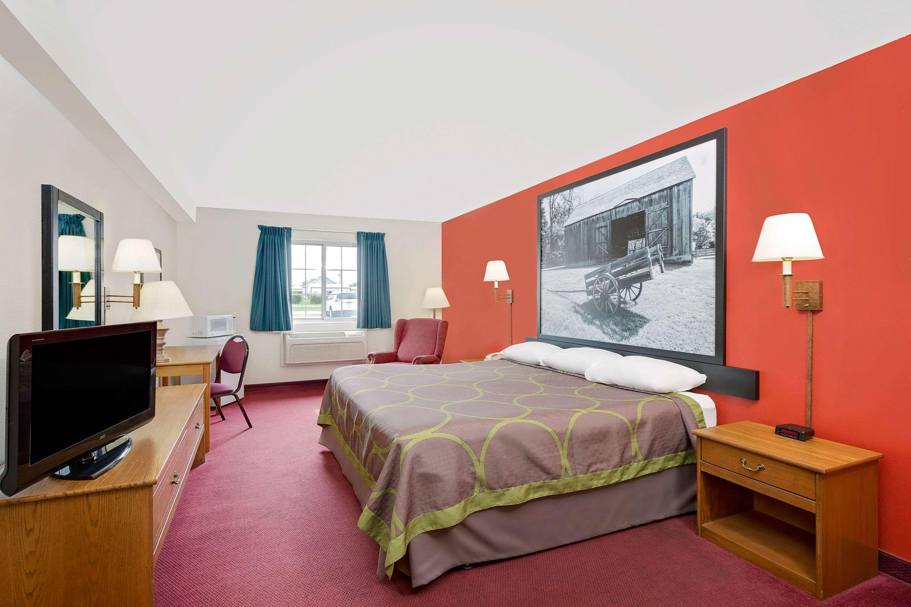 Super 8 by Wyndham Mound City - photo 3