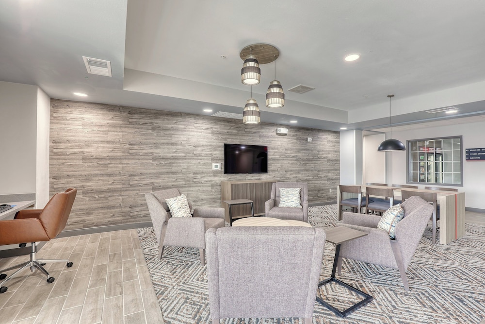 Candlewood Suites Milwaukee Airport by IHG - photo 47