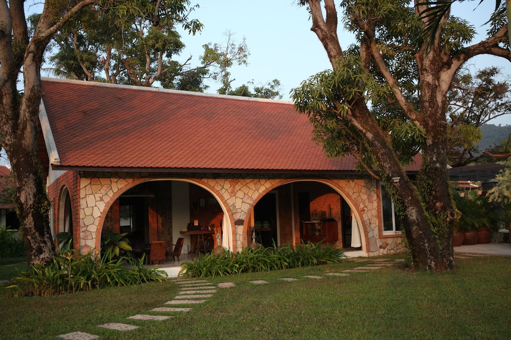 Samanea Beach Resort & Spa — Krong Kep — photo 3
