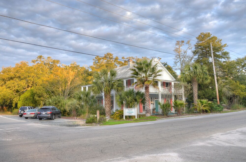 The Old Carrabelle Hotel in Carrabelle, United States