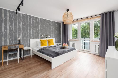 Green View Apartment with Balcony Winogrady by Noclegi Renters — 4-Star Luxury Hotel in Poznan, Poland