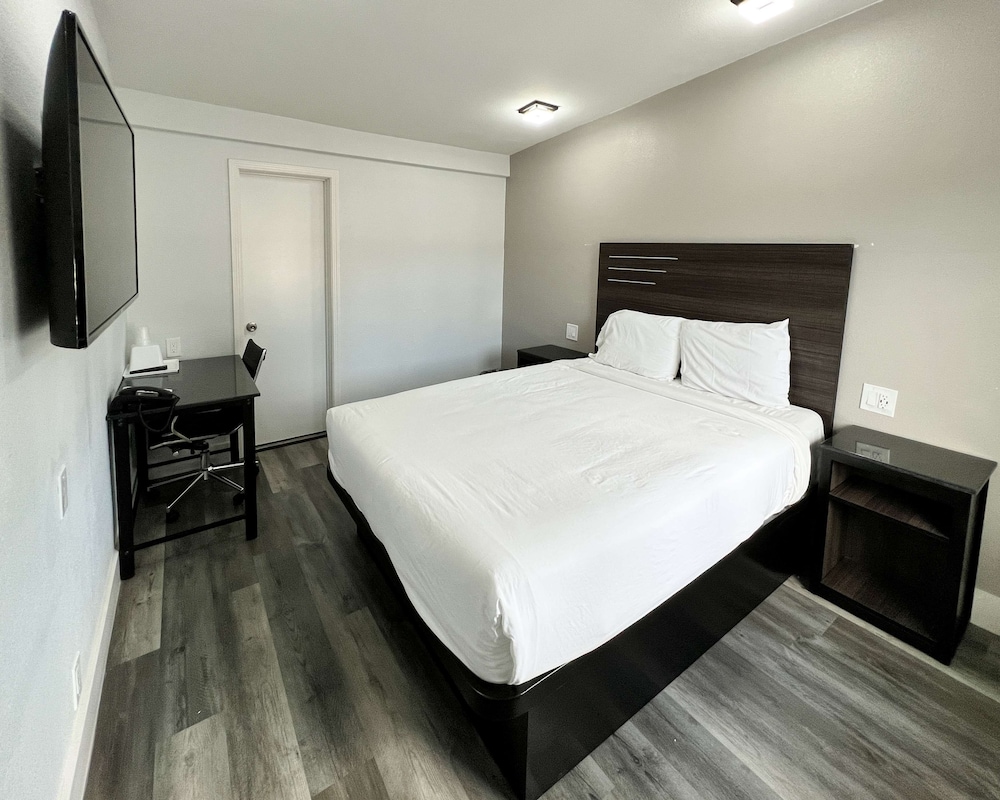 Motel 6 Santa Cruz CA - photo 6
