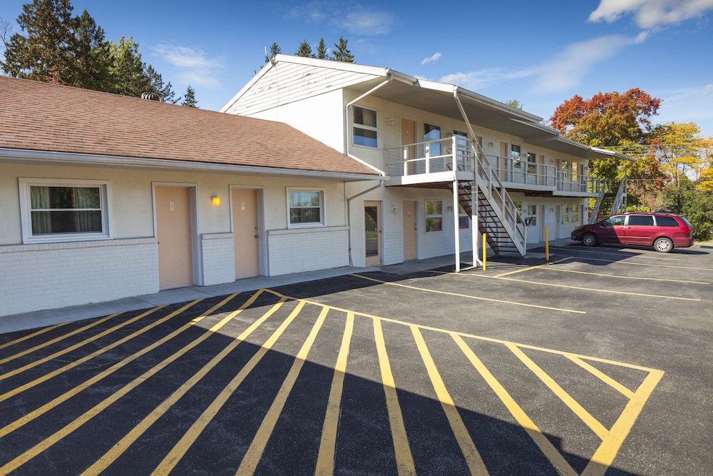 The Springwater Inn - photo 24